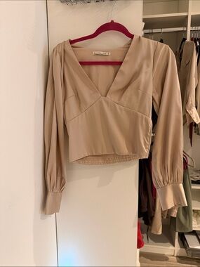 Abercrombie & Fitch Taupe V-Neck Long Sleeve Cropped Blouse
